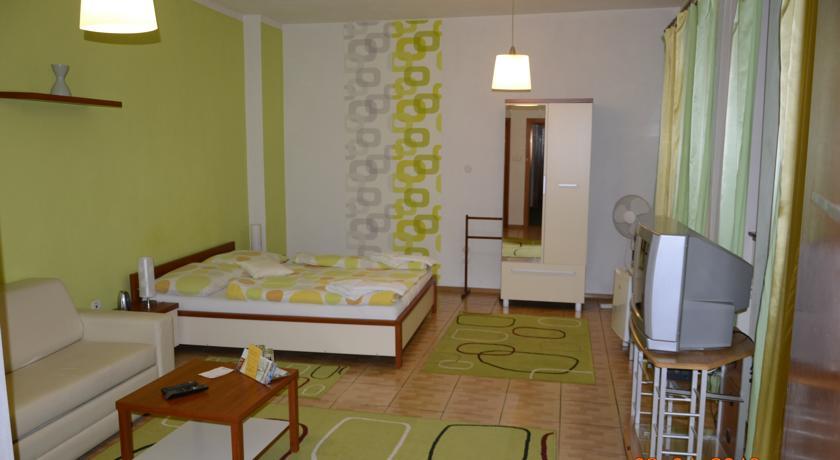 Alex Pension Prešov Chambre photo
